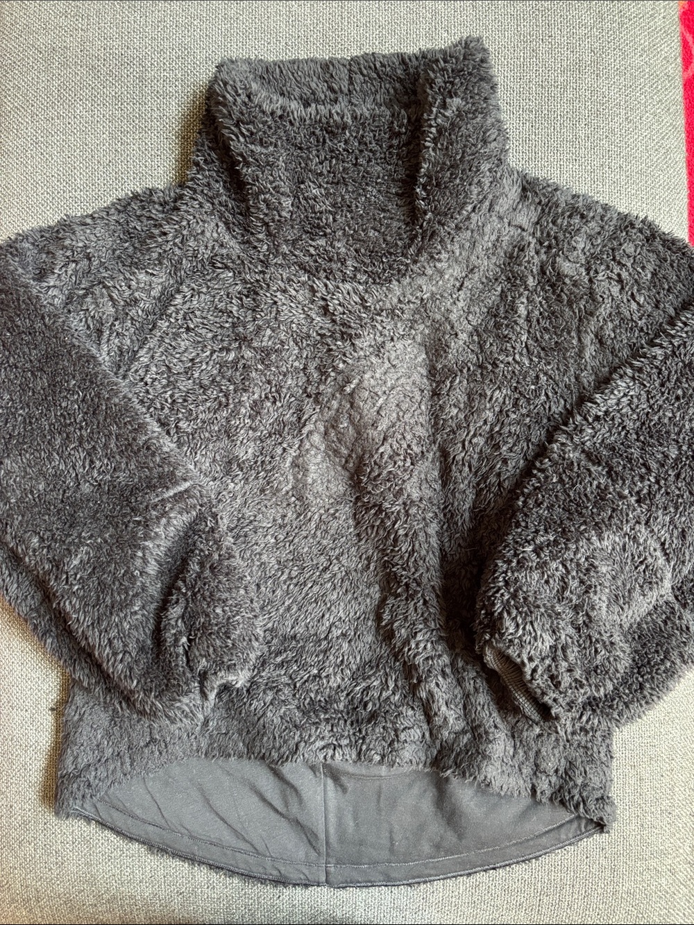 Lululemon Cozy Women's Black Plush Sweater